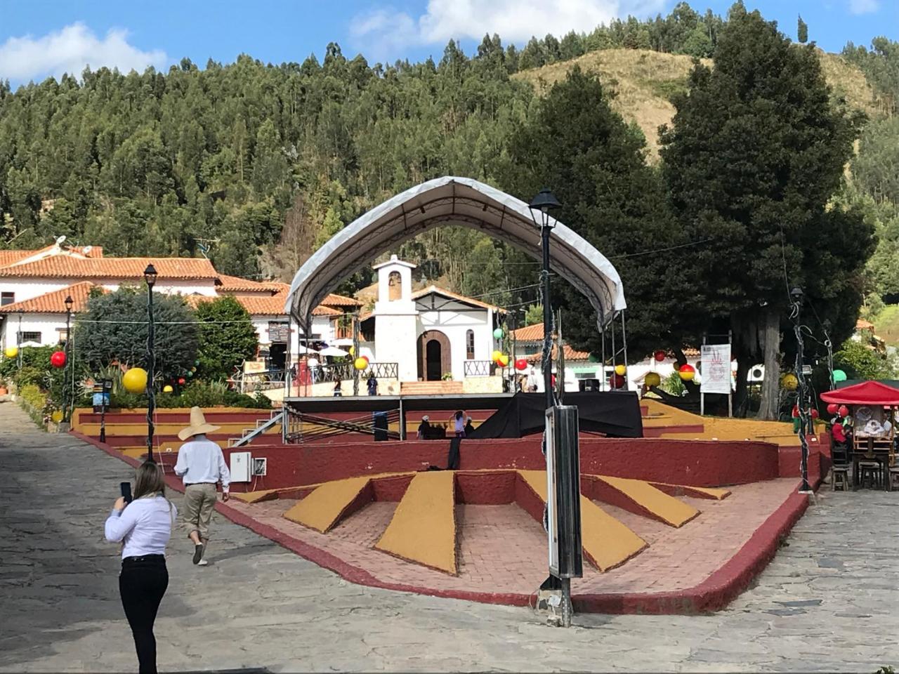 Casa Posada Maestro Carlos Aranguren Duitama Kültér fotó